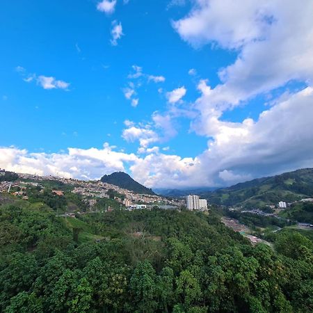 Moderno Apartamento Con Vista A Las Montanas Lejlighed Manizales Eksteriør billede